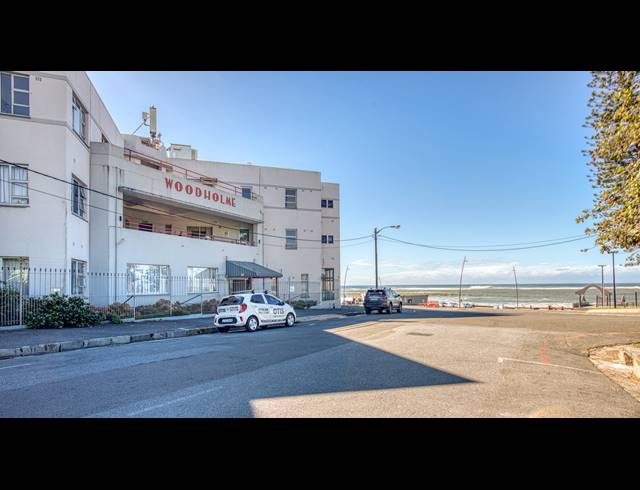 1 BEDROOM APARTMENT FOR SALE IN QUIGNEY